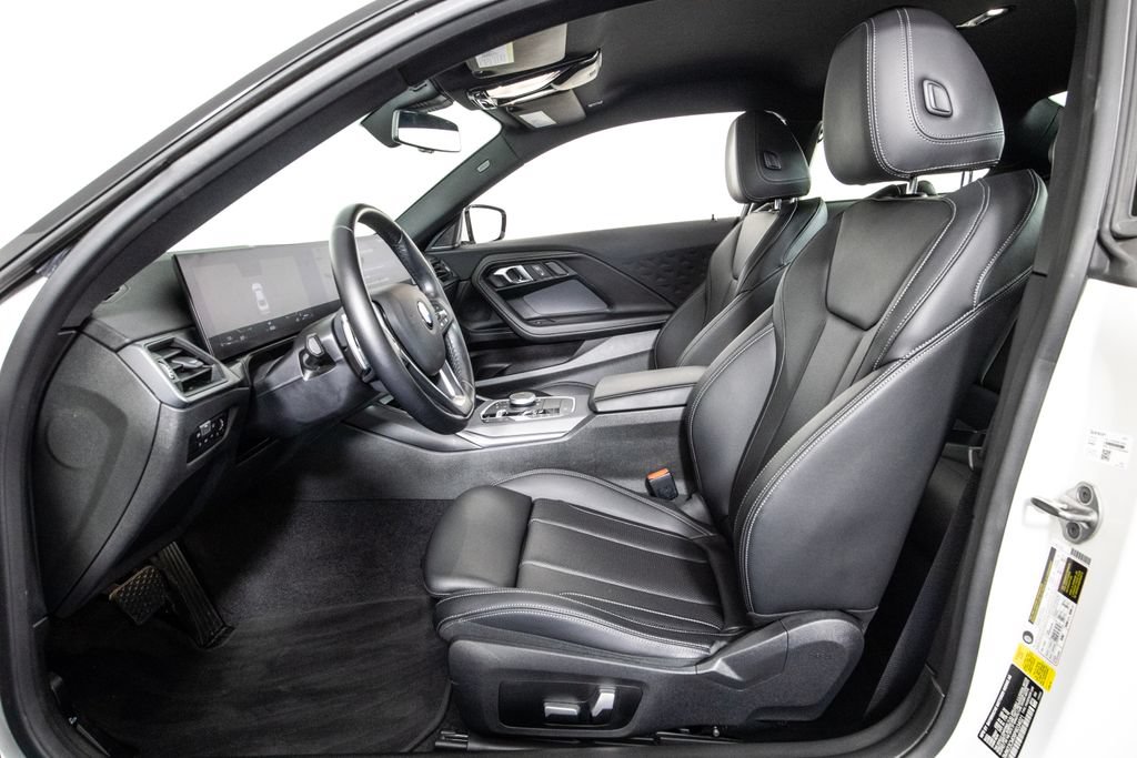 Used 2023 BMW 230i Coupe RWD image 9