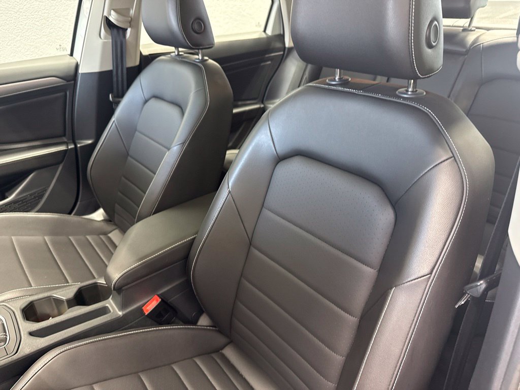 Used 2023 Volkswagen Jetta SE w/ Panoramic Sunroof Package FWD image 14
