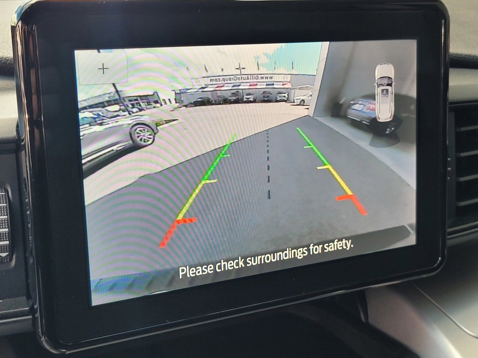 Used 2022 Ford Explorer XLT image 27