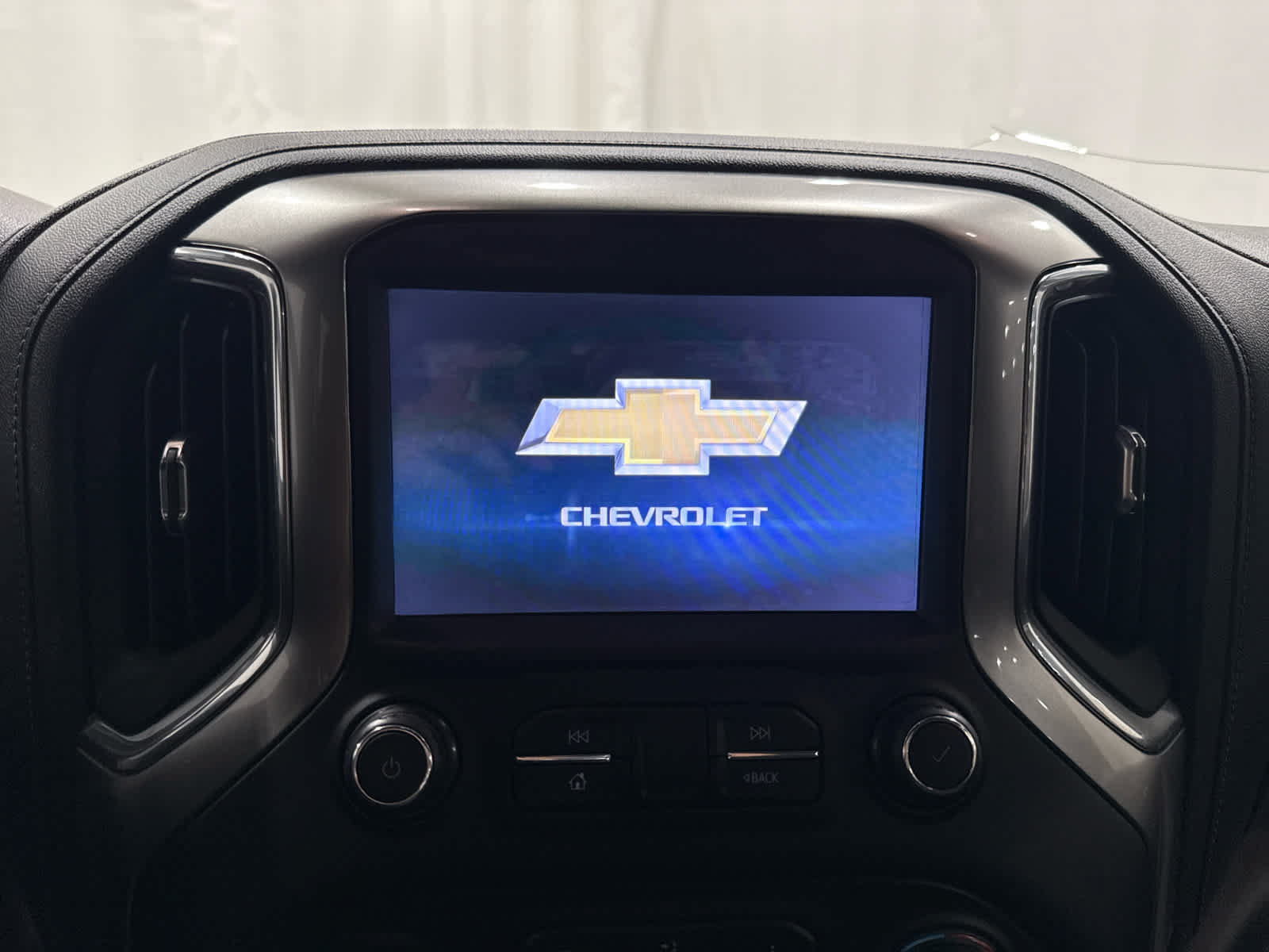 Certified 2021 Chevrolet Silverado 2500 LT w/ Convenience Package AWD/4WD image 17