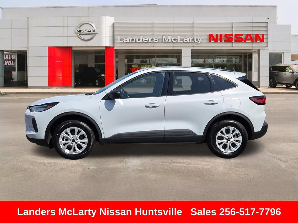 Used 2025 Ford Escape Active AWD/4WD image 8