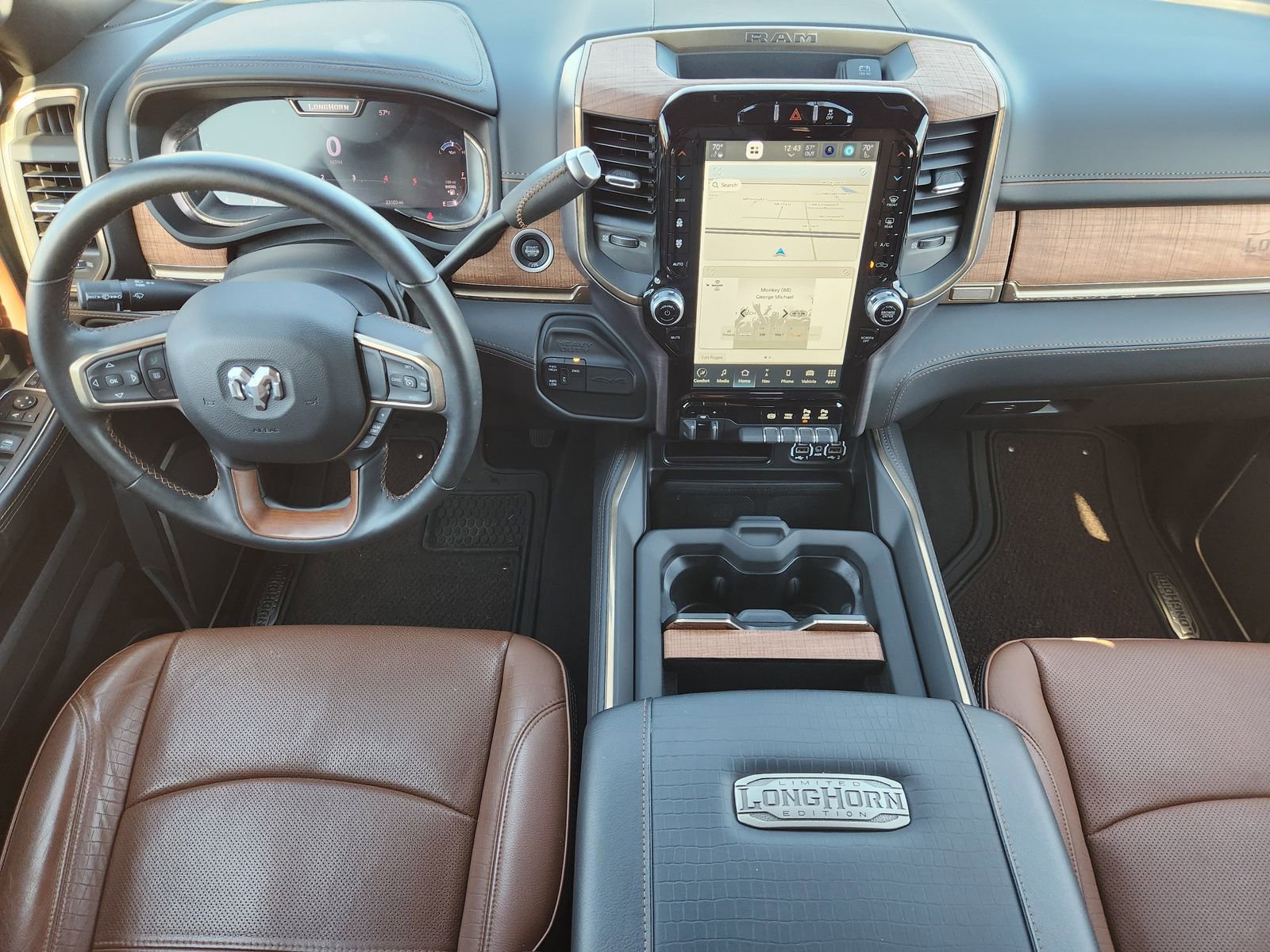 Used 2024 RAM 3500 Limited image 29