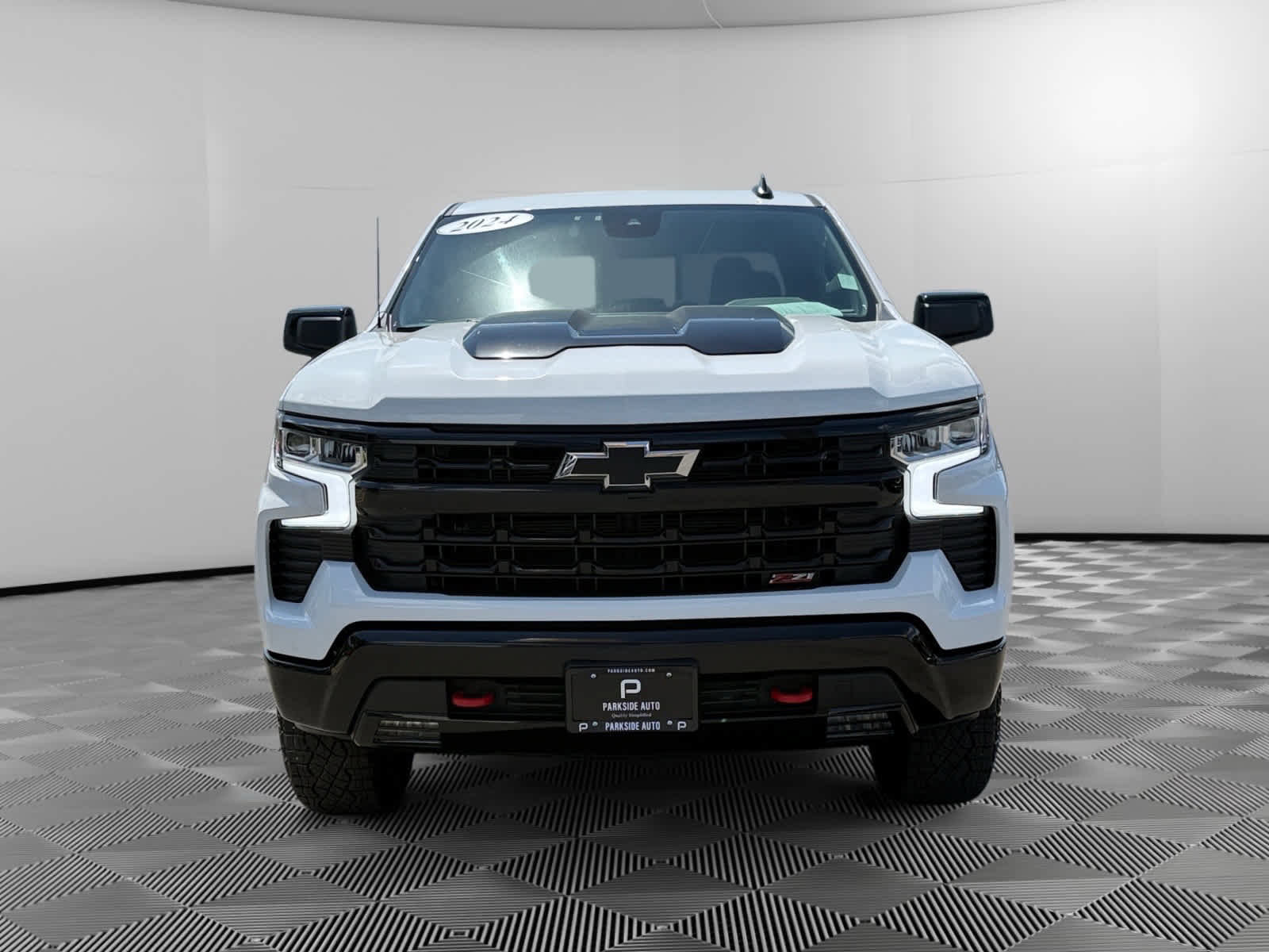 Used 2024 Chevrolet Silverado 1500 LT Trail Boss w/ Convenience Package II AWD/4WD image 8