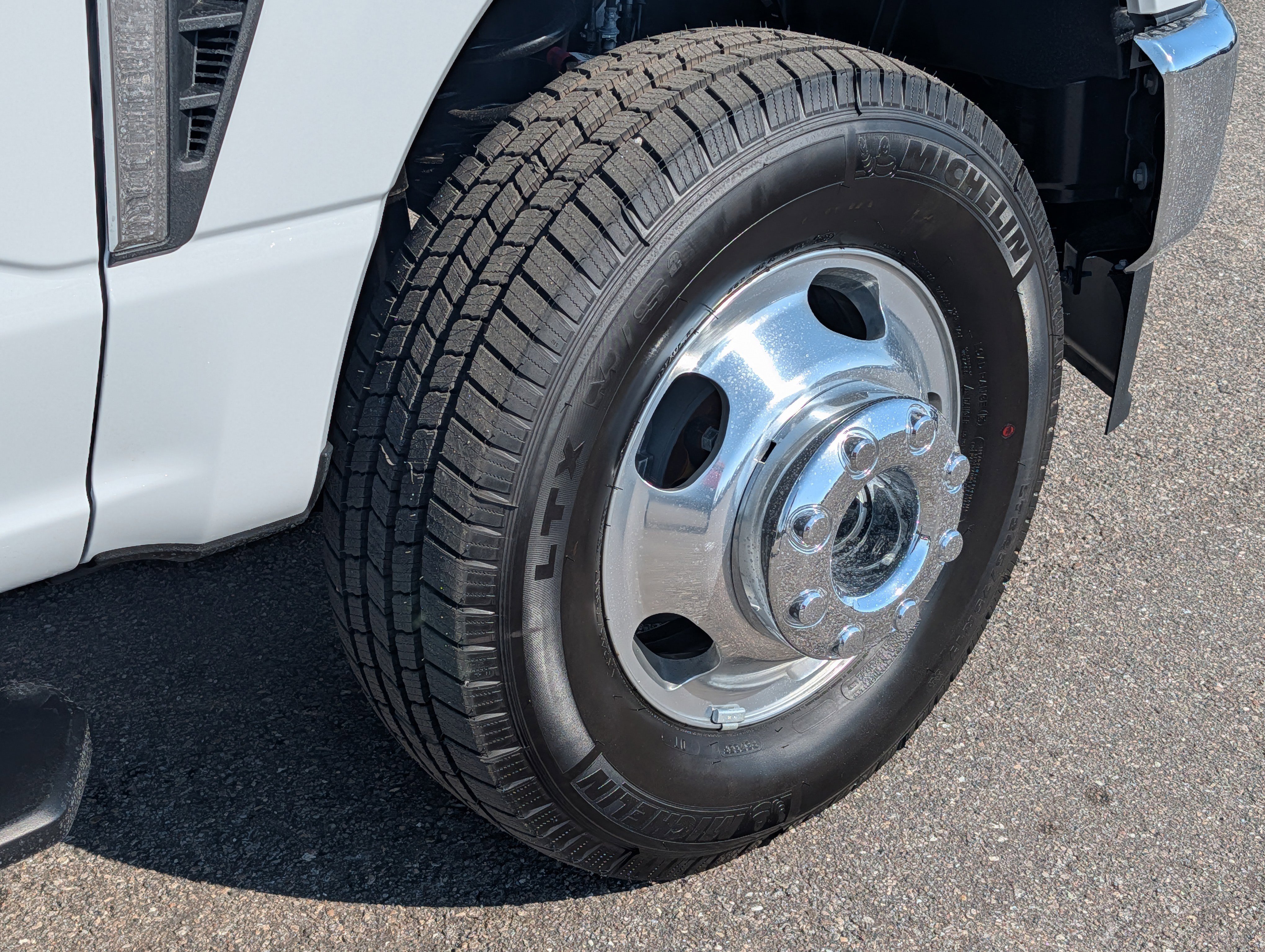 New 2026 Ford F350 XL w/ XL Chrome Package AWD/4WD image 13