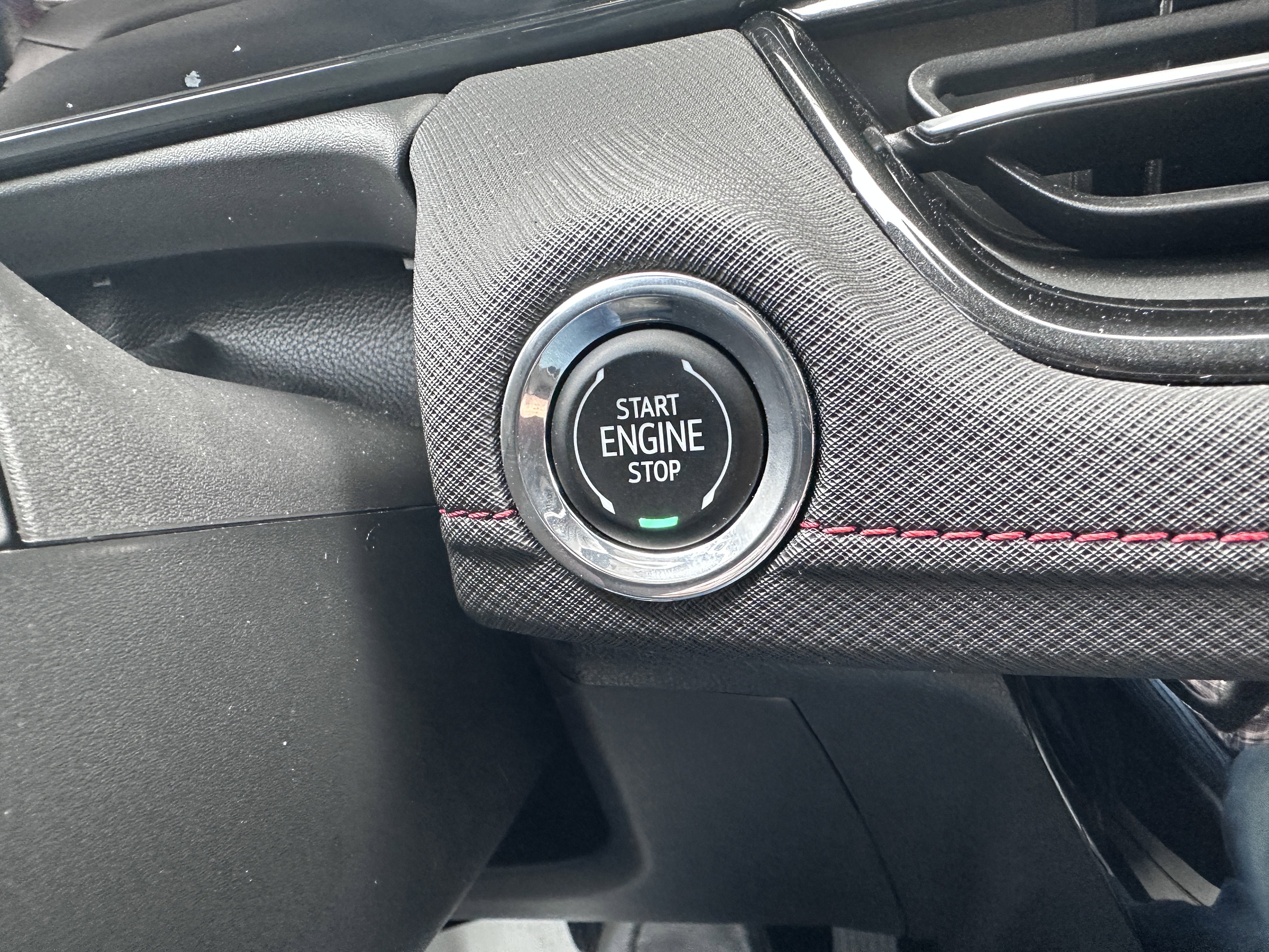 Used 2024 Chevrolet TrailBlazer RS w/ Convenience Package image 26