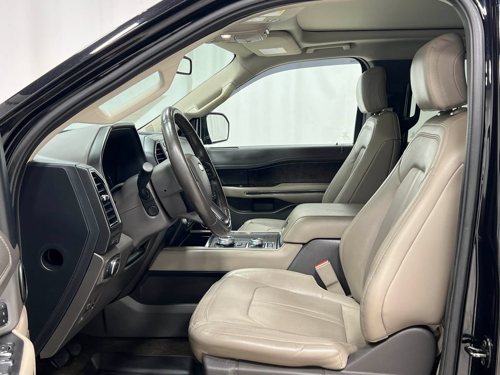 Used 2020 Ford Expedition Limited w/ Equipment Group 301A AWD/4WD image 14