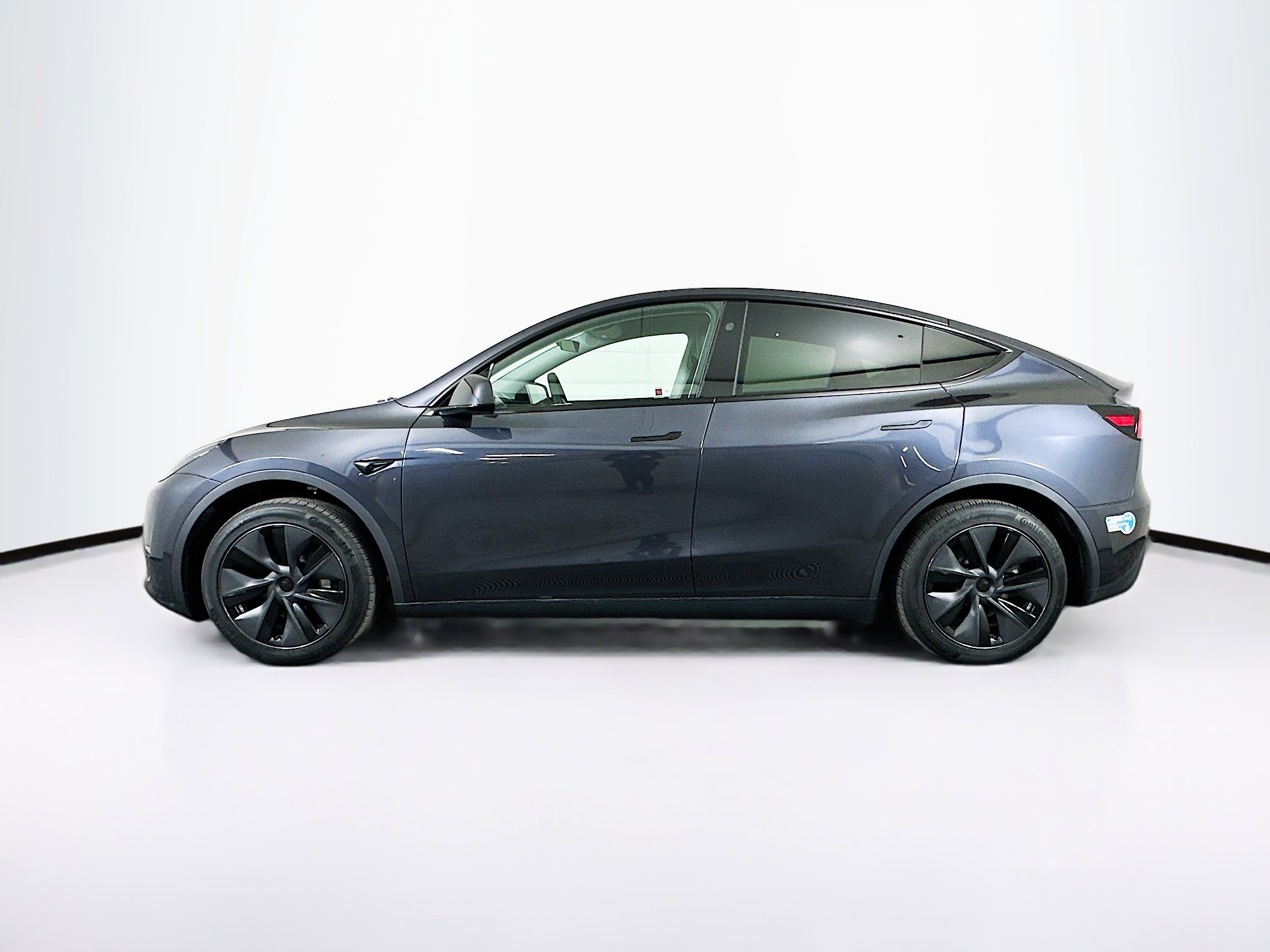 Used 2025 Tesla Model Y Long Range image 4