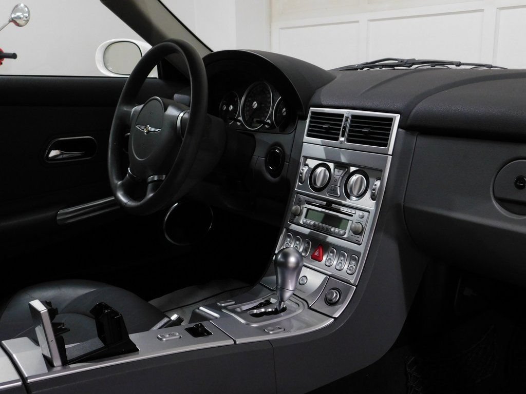 Used 2005 Chrysler Crossfire Limited RWD image 99