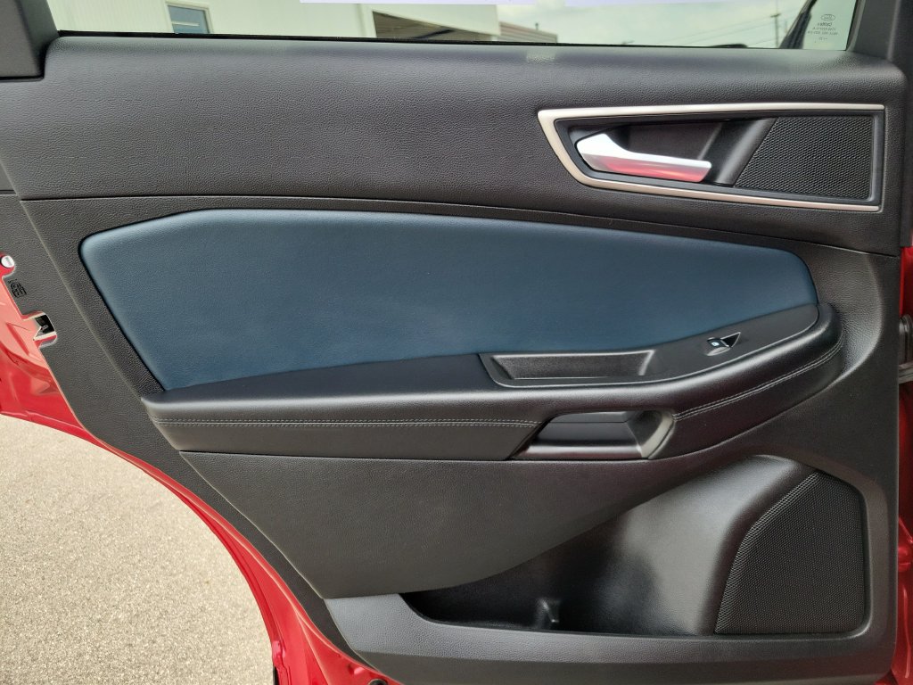 Certified 2023 Ford Edge SEL w/ Sport Appearance Package AWD/4WD image 11