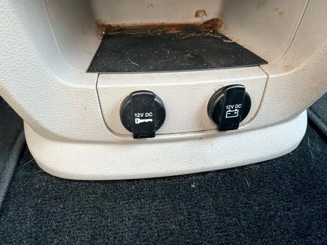 Used 2018 Dodge Grand Caravan SE w/ UConnect Hands-Free Group FWD image 38