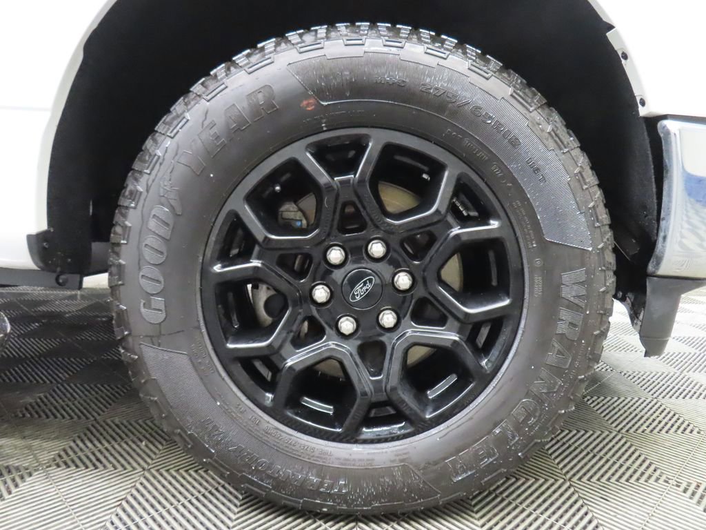 Used 2023 Ford F150 XLT w/ Trailer Tow Package image 9