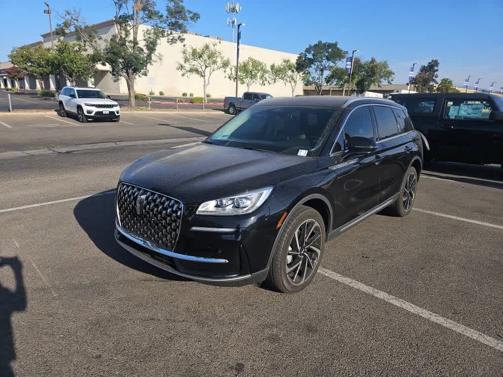 Used 2024 Lincoln Corsair Reserve w/ Equipment Group 201A FWD image 1