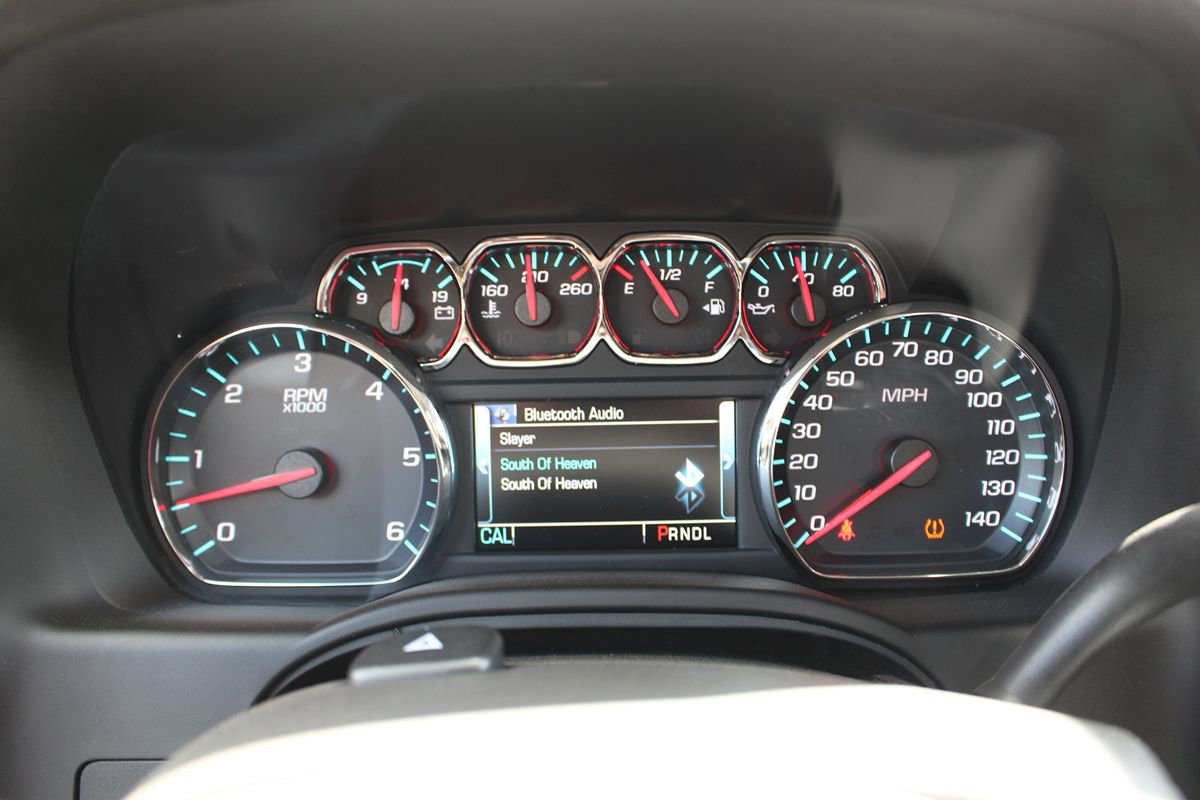 Used 2020 Chevrolet Suburban LT RWD image 22
