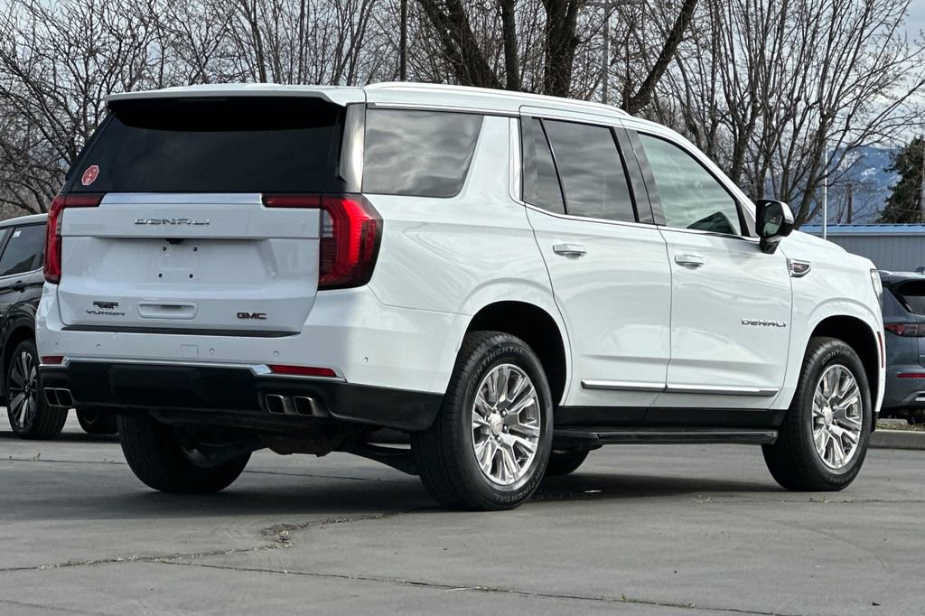 Used 2025 GMC Yukon Denali AWD/4WD image 4