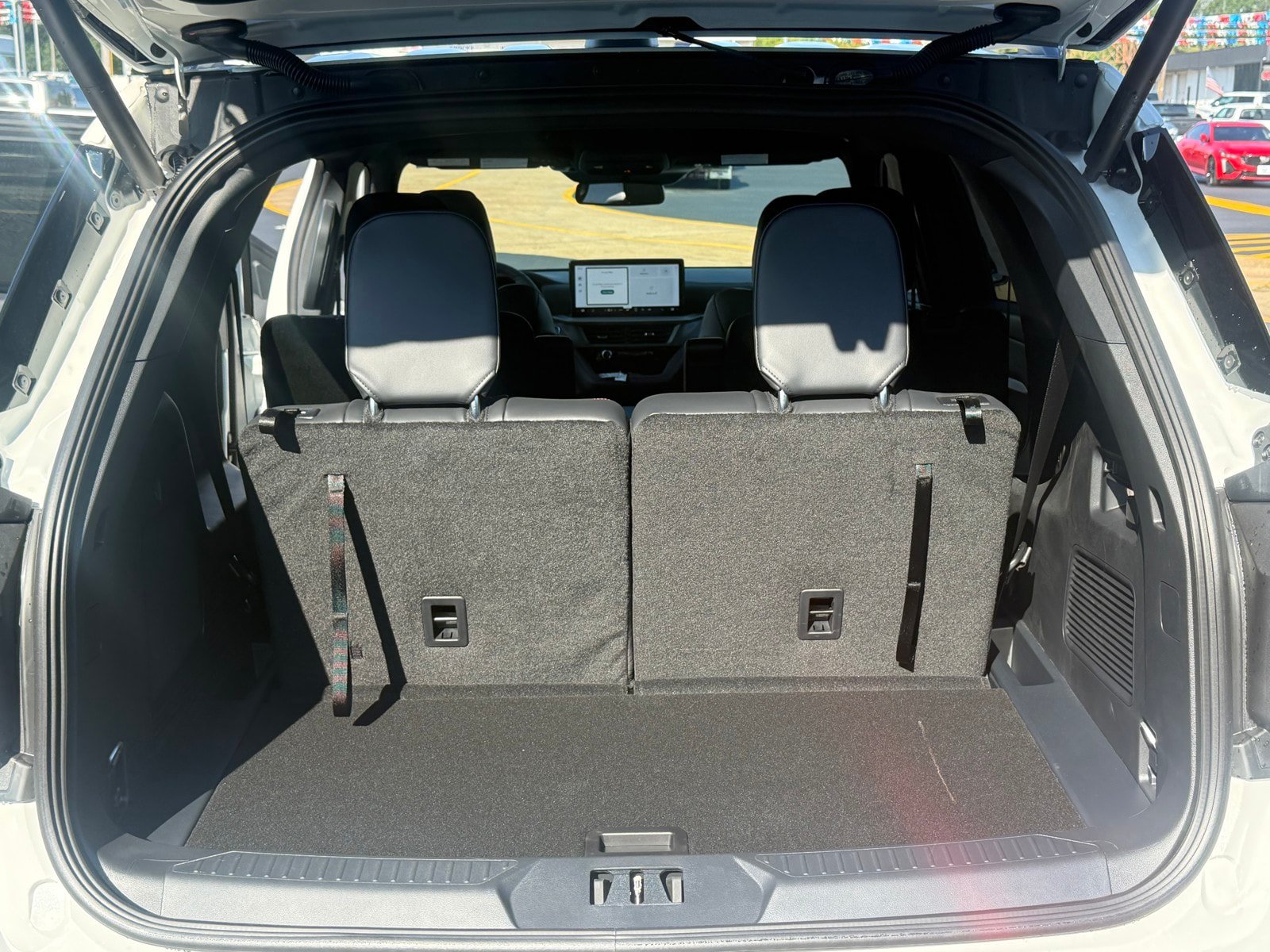 New 2026 Ford Explorer ST-Line w/ ST-Line Street Pack RWD image 16