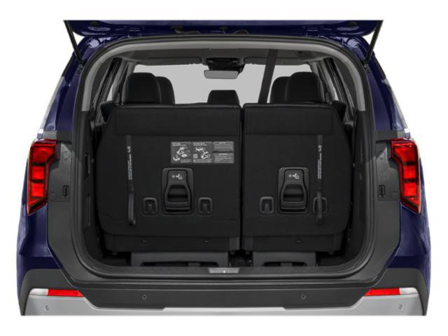 Used 2025 Kia Carnival image 13