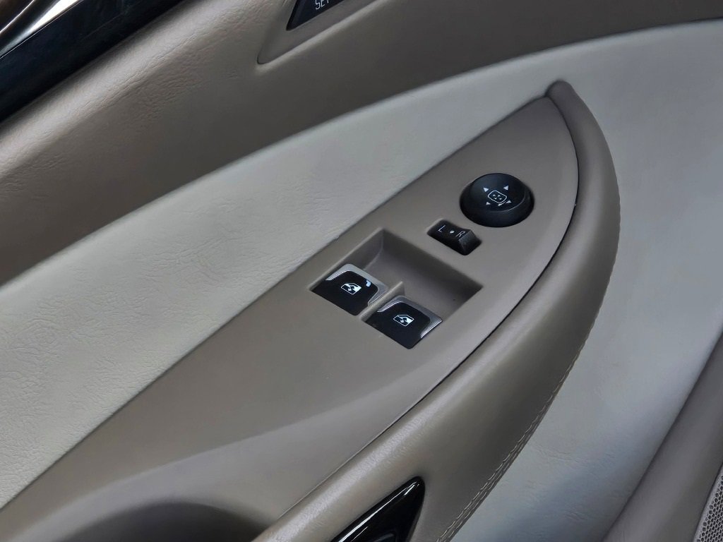 Used 2016 Cadillac ELR image 12