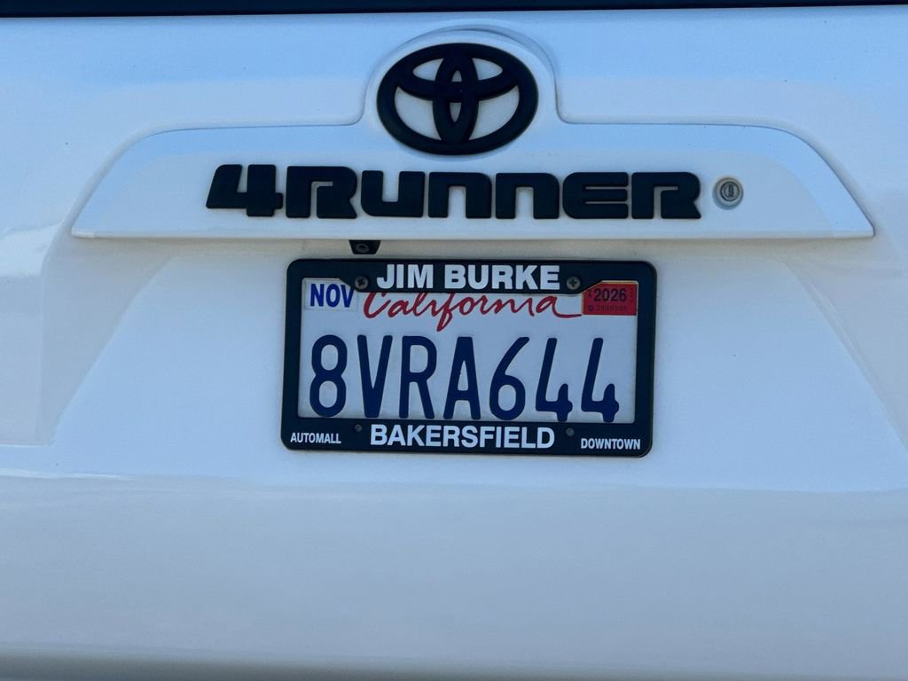 Used 2018 Toyota 4Runner SR5 Premium AWD/4WD image 25