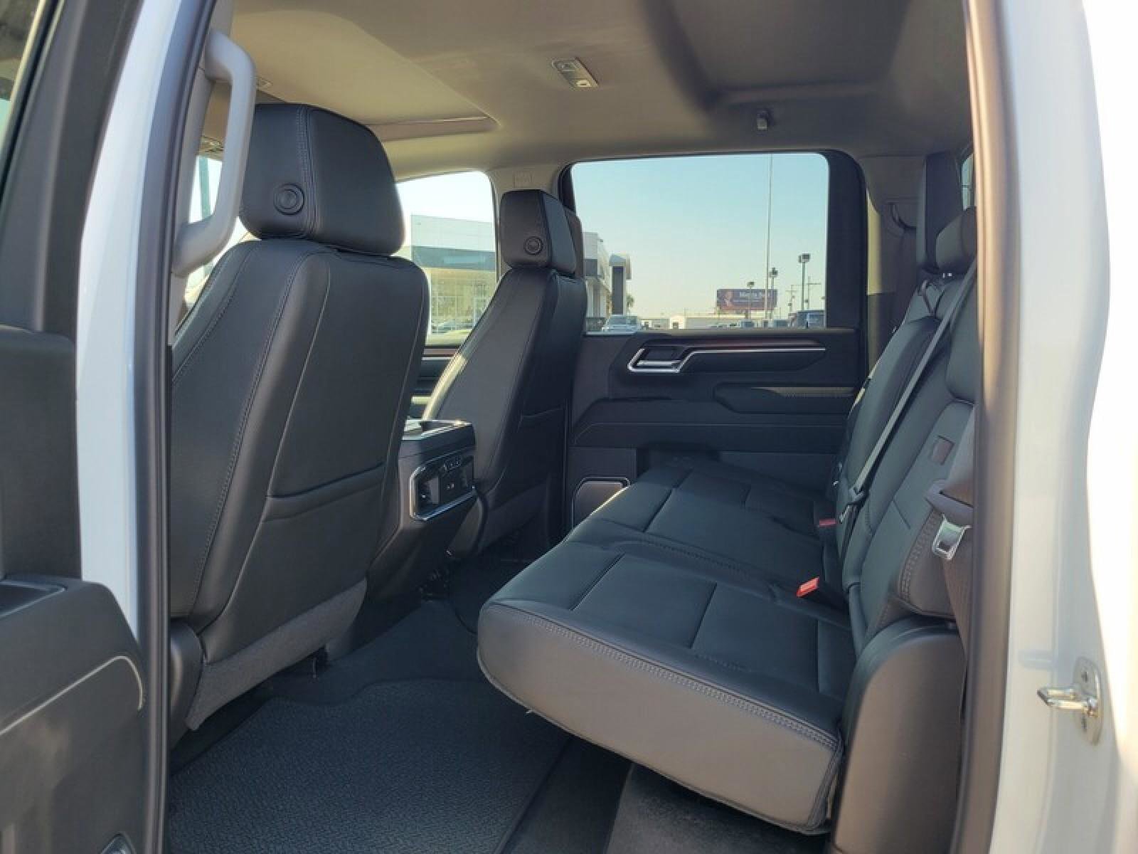 New 2026 GMC Sierra 2500 Denali w/ Denali Reserve Package image 28