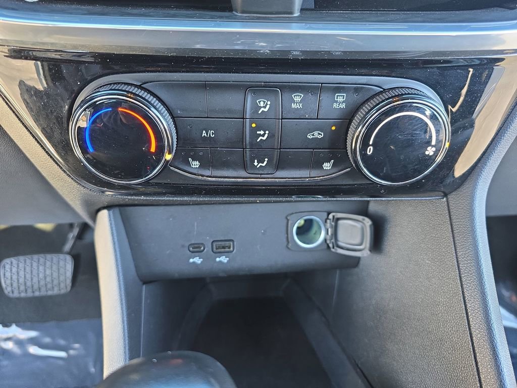 Used 2024 Buick Encore GX Sport Touring w/ Comfort Package image 24