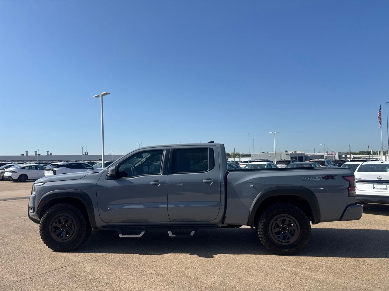 Certified 2025 Nissan Frontier PRO-4X w/ Pro Convenience Package AWD/4WD image 12