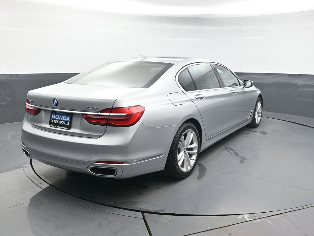 Used 2016 BMW 750i xDrive image 6
