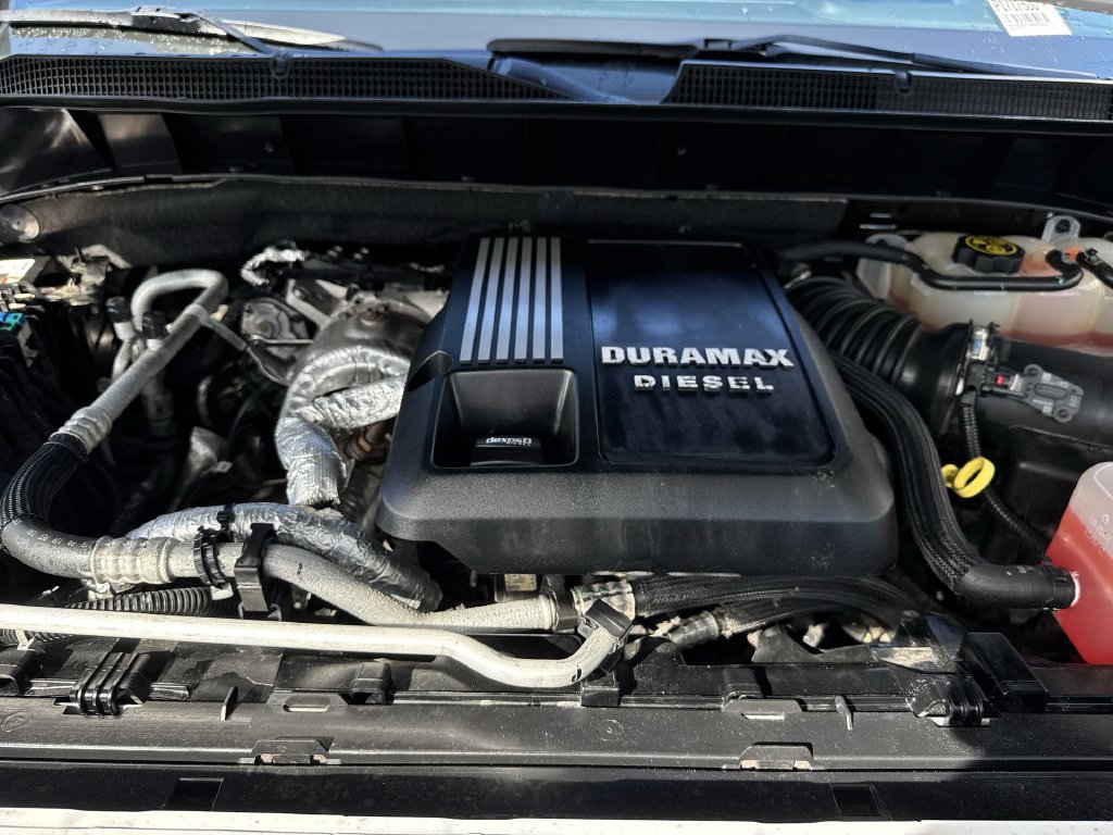 Used 2022 Chevrolet Silverado 1500 High Country w/ Technology Package AWD/4WD image 59