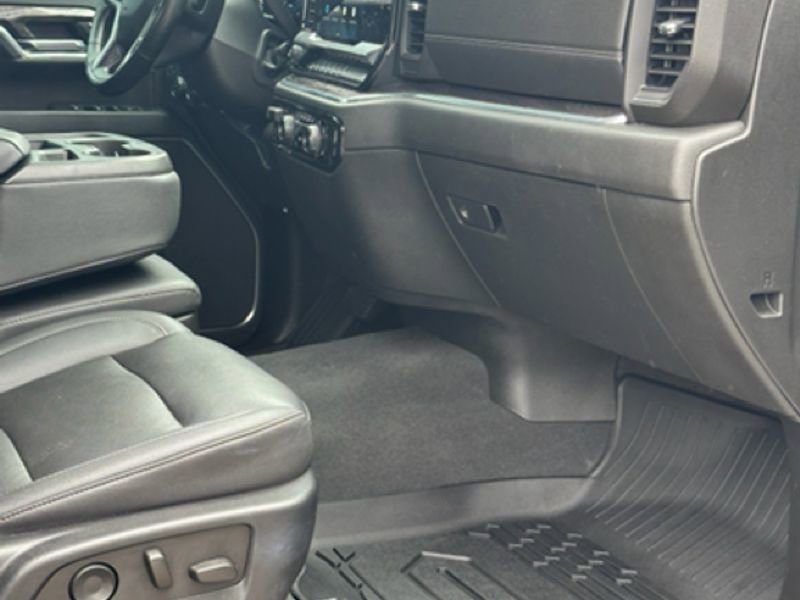 Used 2024 Chevrolet Silverado 2500 LTZ image 23