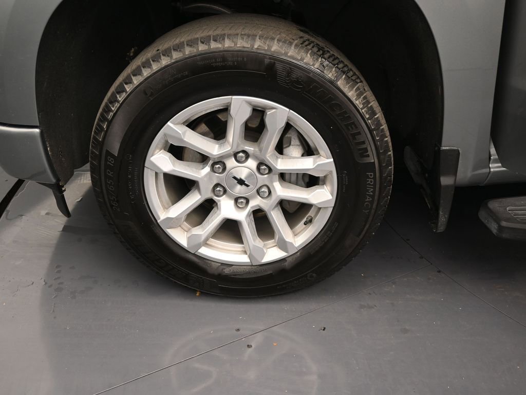 Used 2025 Chevrolet Silverado 1500 RST image 9