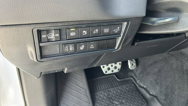 Used 2025 Toyota Sequoia SR5 w/ SR5 Premium Package image 9