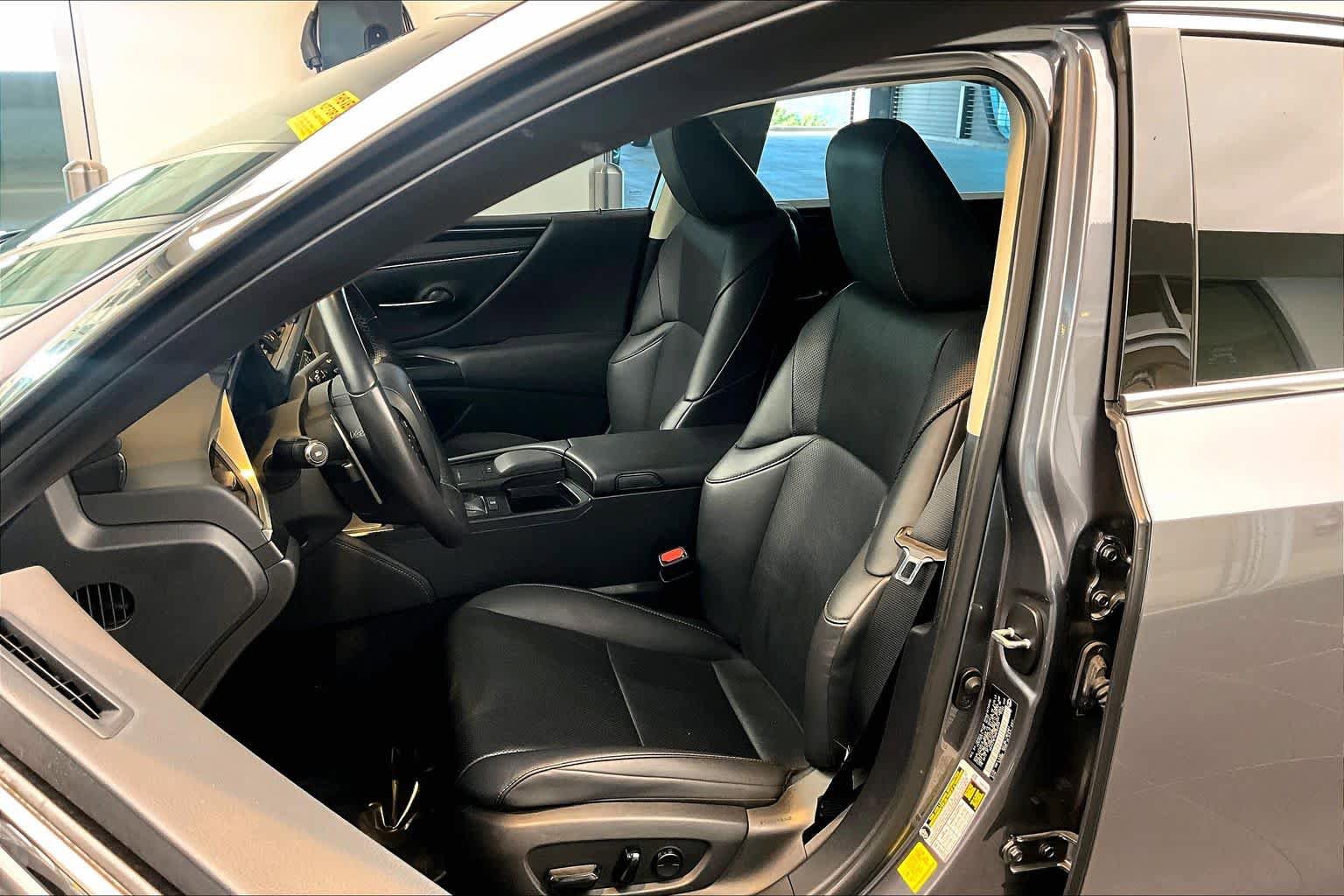 Used 2021 Lexus ES 350 w/ Accessory Package 2 FWD image 8