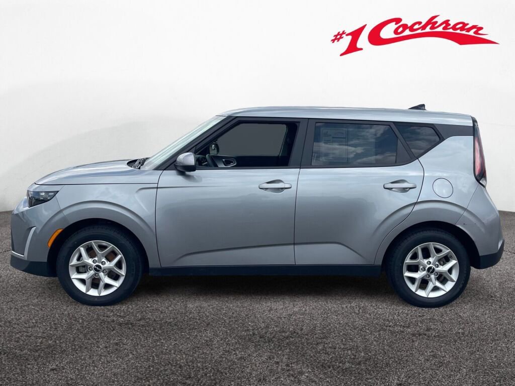 Used 2024 Kia Soul LX w/ Option Group 015 image 20