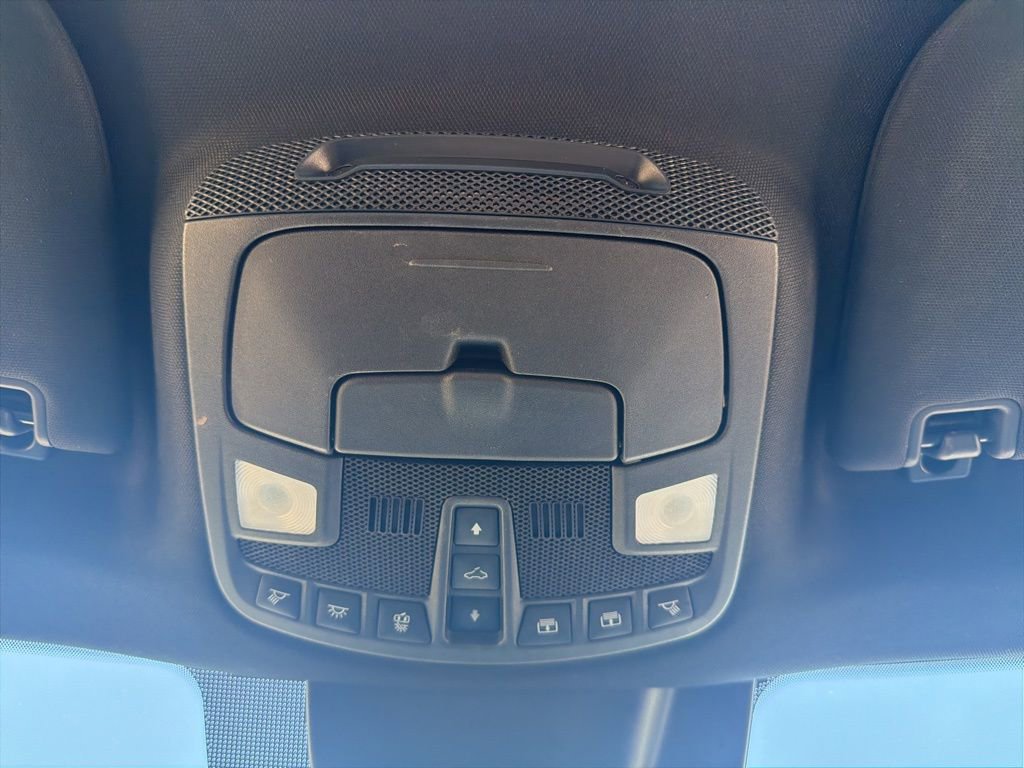 Used 2020 Ford Expedition XLT w/ Equipment Group 202A AWD/4WD image 30