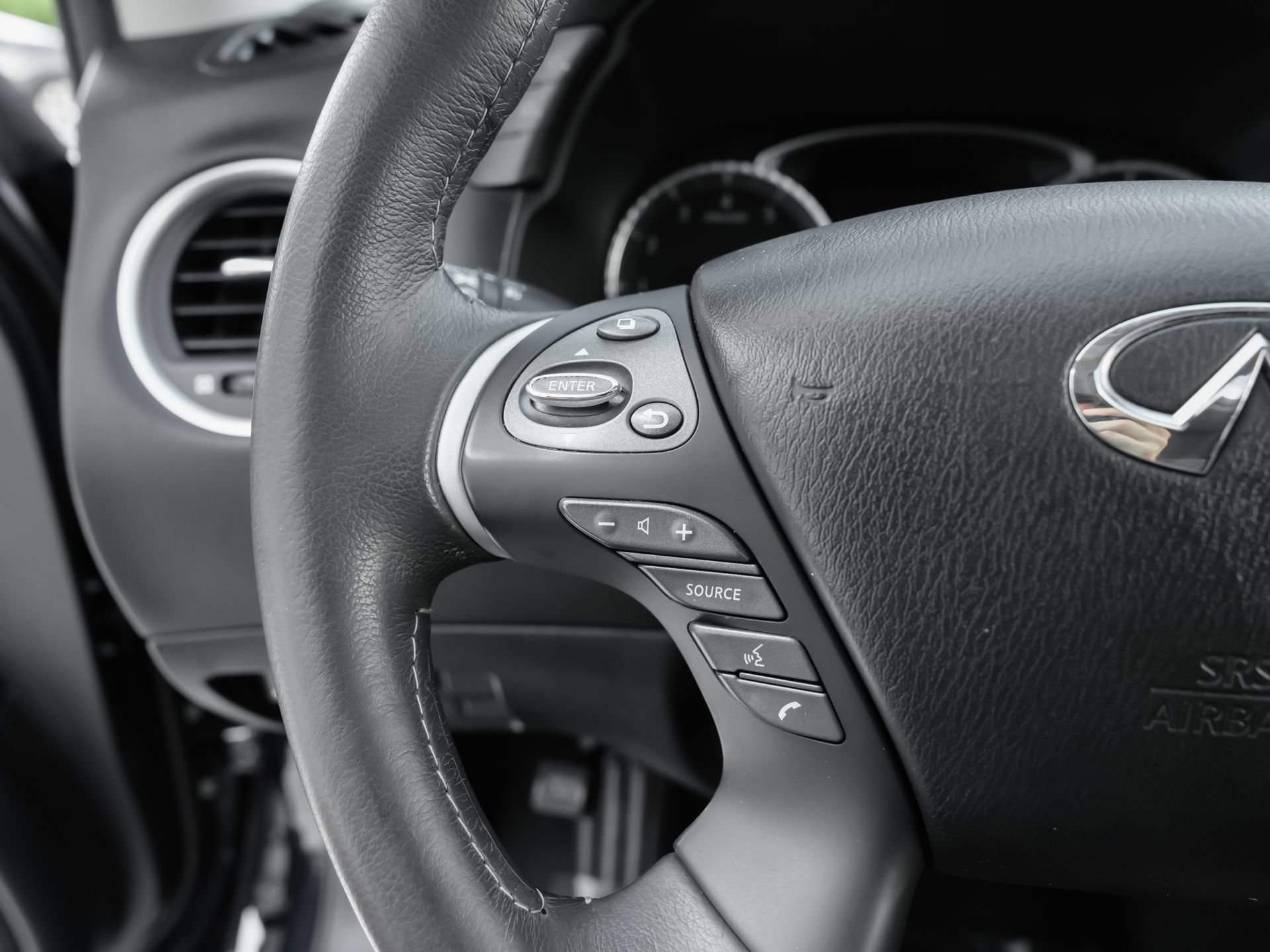 Certified 2020 INFINITI QX60 Luxe FWD image 18