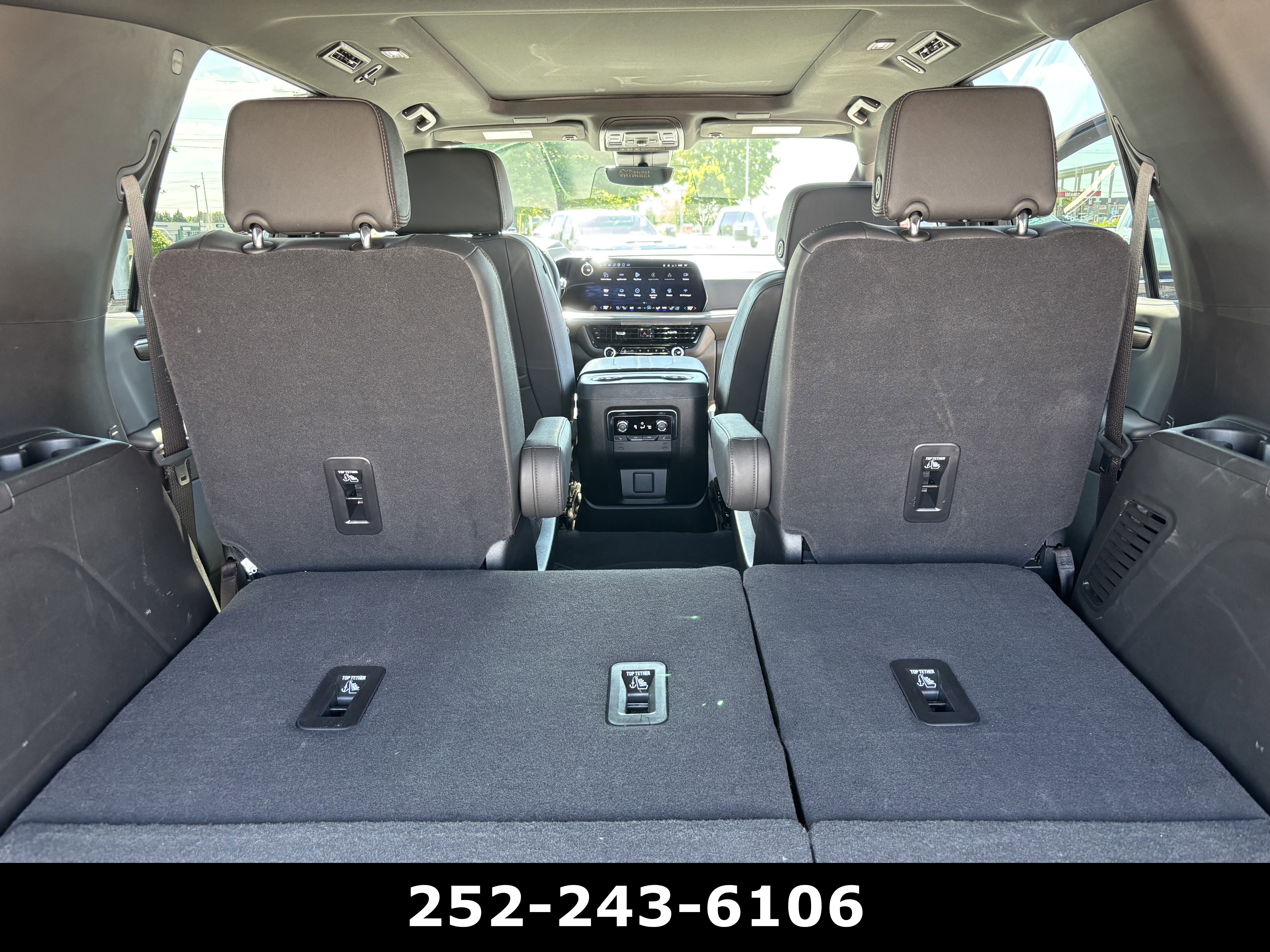 Used 2025 Chevrolet Tahoe High Country AWD/4WD image 28