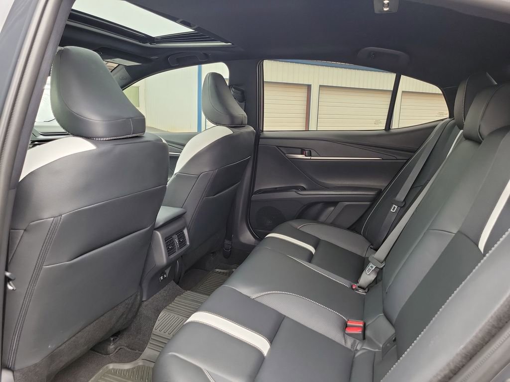 Used 2026 Toyota Camry SE FWD image 13