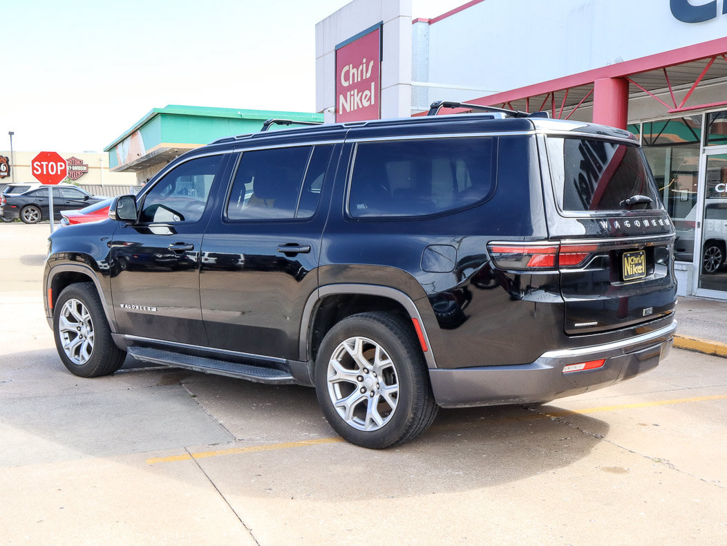 Used 2022 Jeep Wagoneer Series II AWD/4WD image 14