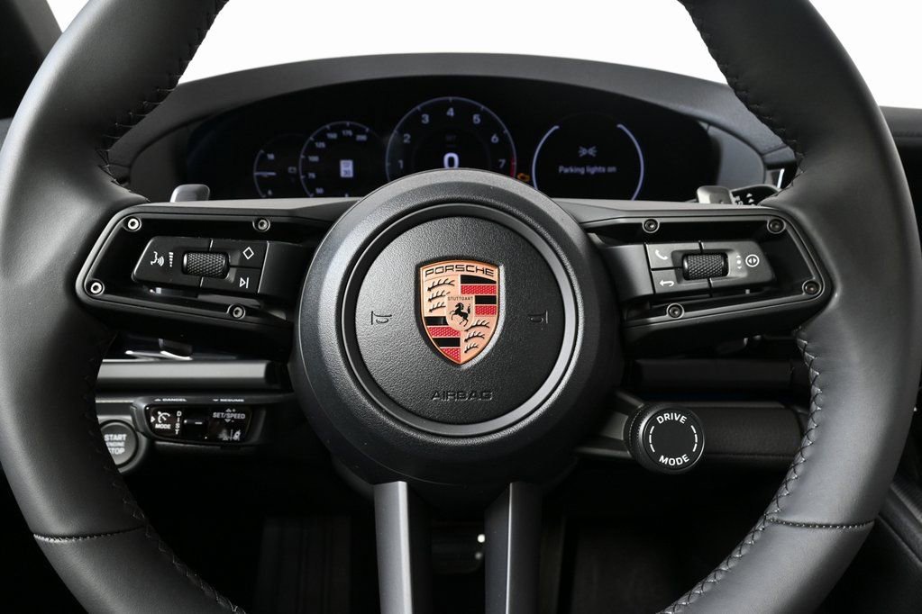 New 2026 Porsche Panamera 4 image 9
