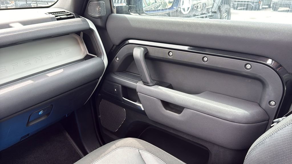 Used 2020 Land Rover Defender 110 S AWD/4WD image 28