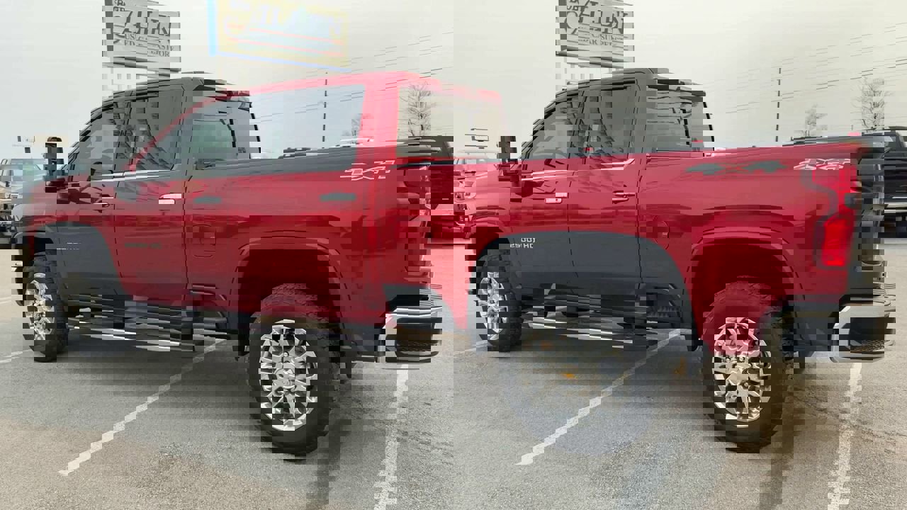 Used 2024 Chevrolet Silverado 2500 LTZ w/ LTZ Premium Package image 5