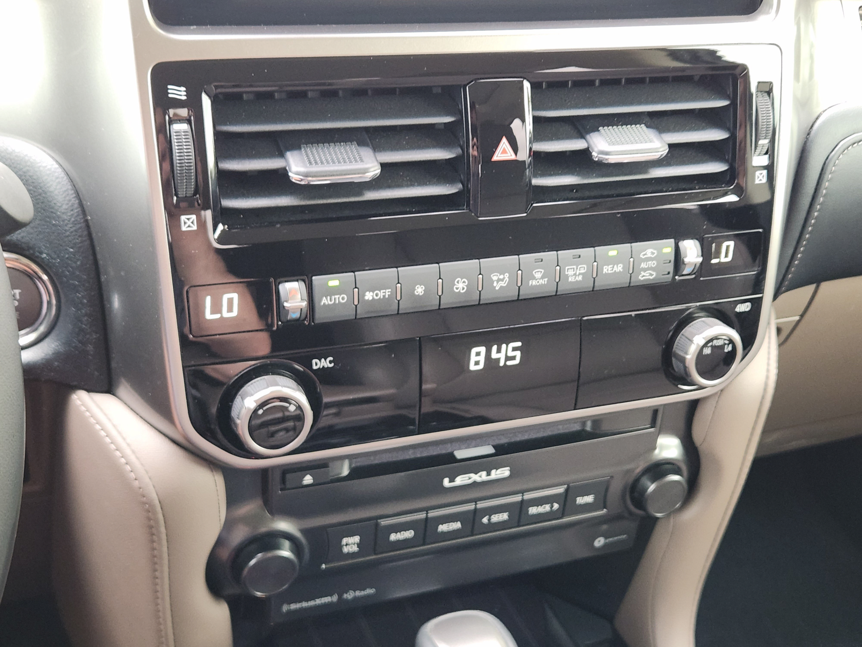 Certified 2023 Lexus GX 460 Premium w/ Premium Package AWD/4WD image 20