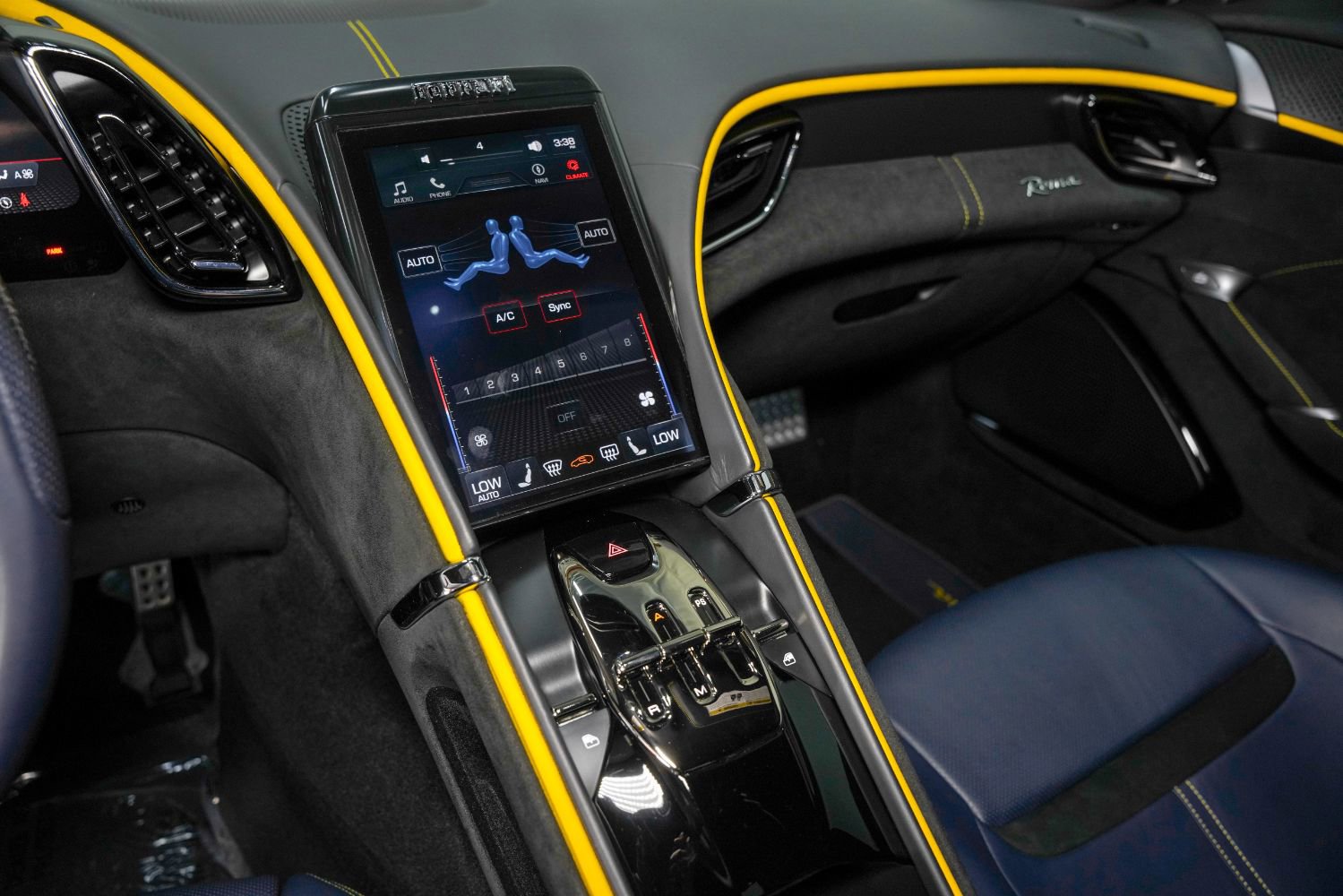 Used 2022 Ferrari Roma image 40