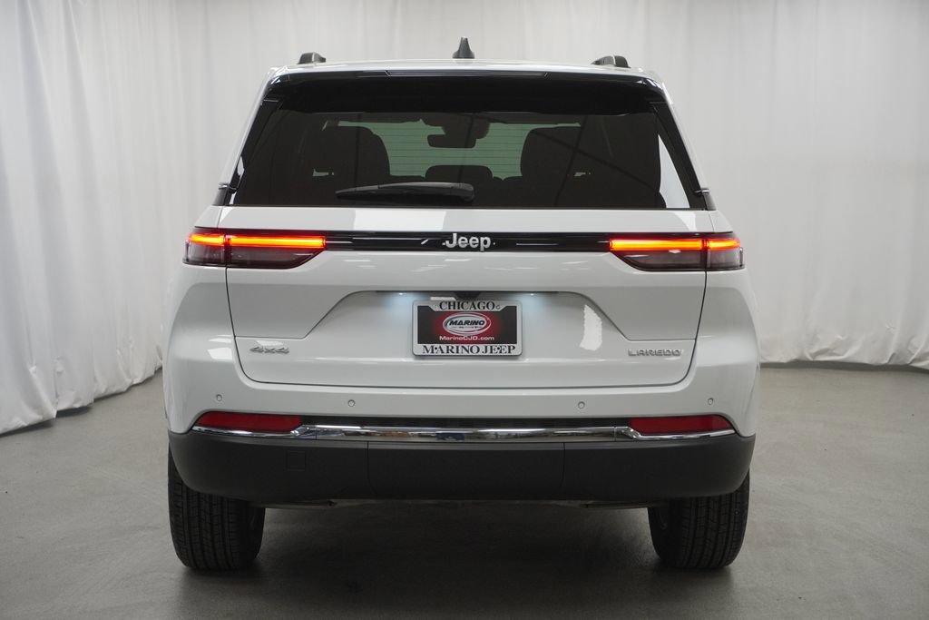 Used 2025 Jeep Grand Cherokee Laredo X AWD/4WD image 11