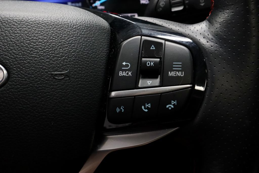 Used 2023 Ford Explorer ST-Line AWD/4WD image 29