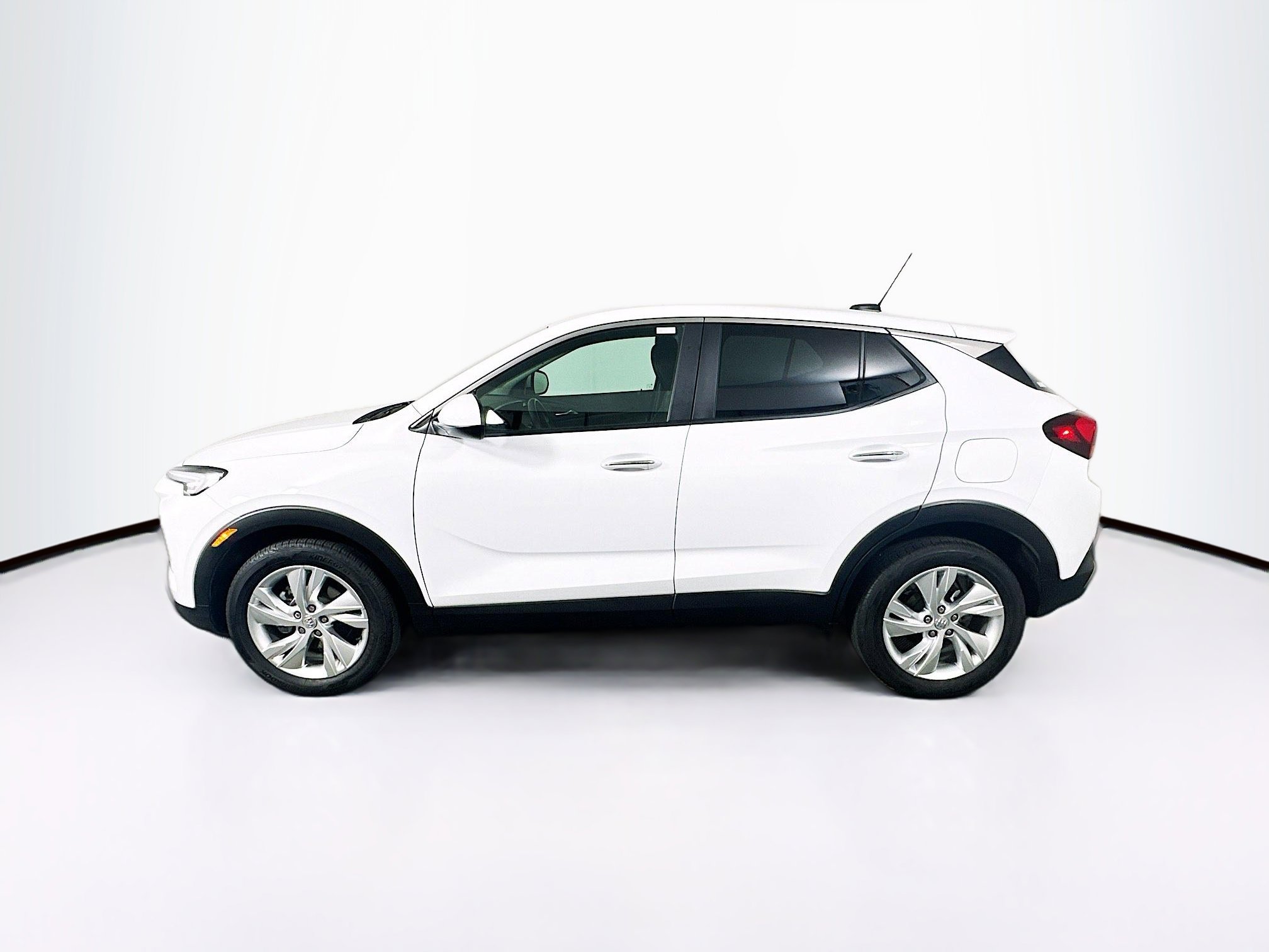 Used 2025 Buick Encore GX Preferred image 4