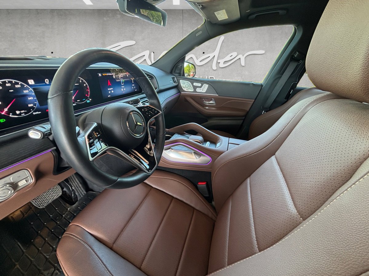 Used 2025 Mercedes-Benz GLS 450 4MATIC image 23