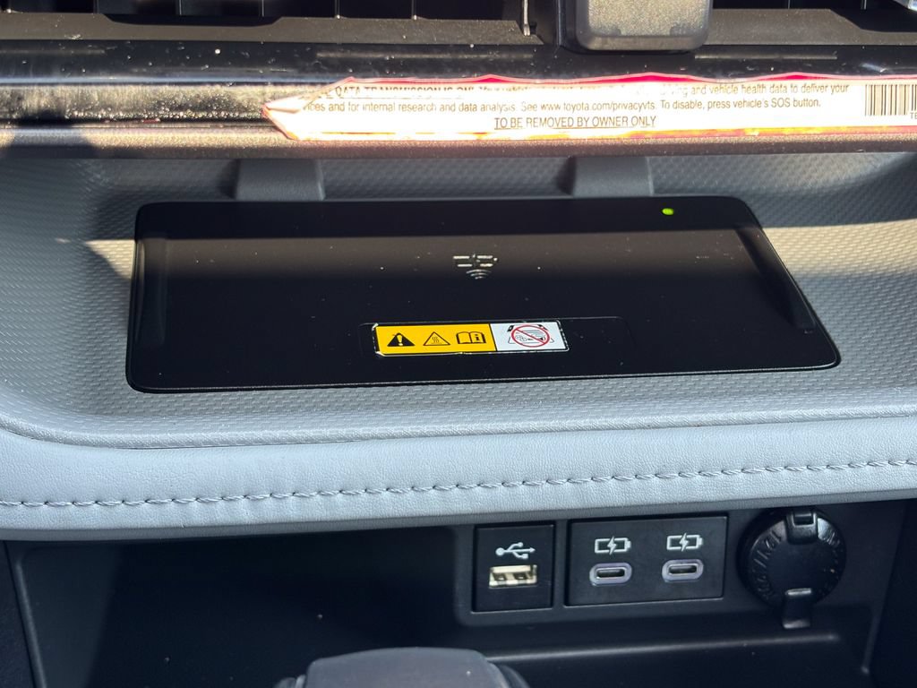 Certified 2024 Toyota Highlander XLE FWD image 26