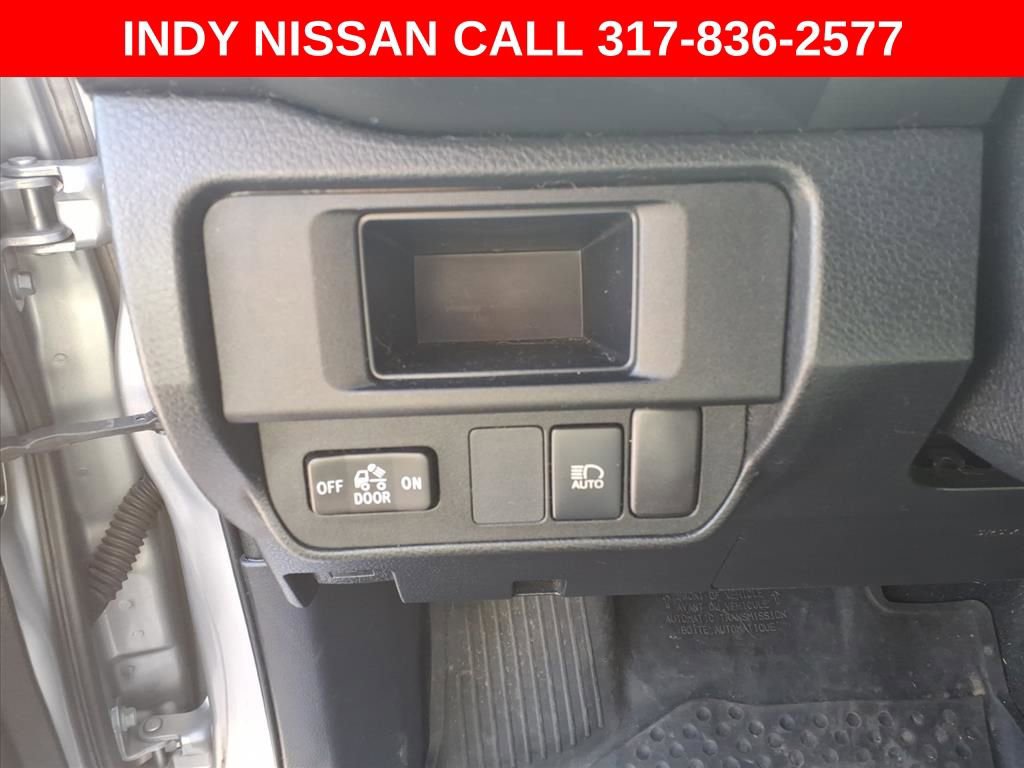 Used 2018 Toyota Tacoma SR w/ SR Convenience Package image 17