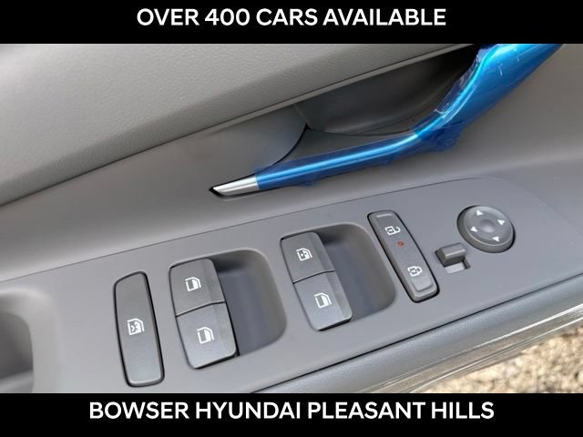 New 2026 Hyundai Elantra SEL Sport Premium FWD image 9