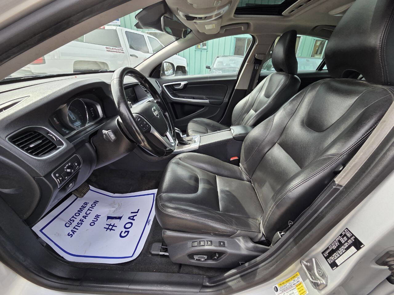 Used 2015 Volvo S60 T5 Premier w/ Convenience Package FWD image 16